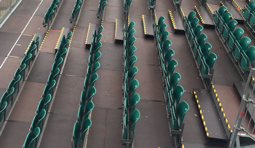 綠蛙斜梁式可拆卸拼裝看臺(tái),臨時(shí)租賃看臺(tái)