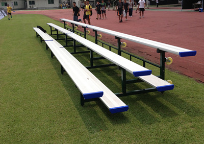 綠蛙吹塑簡易座椅看臺