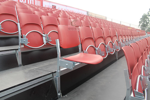 綠蛙斜梁式可拆卸拼裝看臺(tái),臨時(shí)租賃看臺(tái)