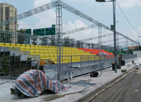 綠蛙現場加工式室外固定金屬看臺