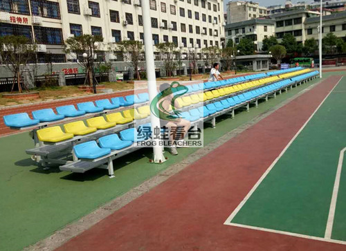 可移動(dòng)簡(jiǎn)易看臺(tái)