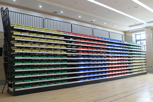 廣州開發(fā)區(qū)第一幼兒園伸縮看臺(tái)