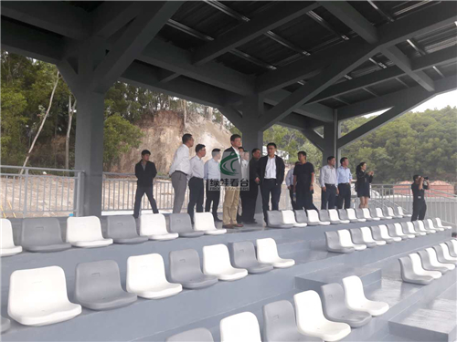 綠蛙看臺積極配合華南大區深圳棒球館項目