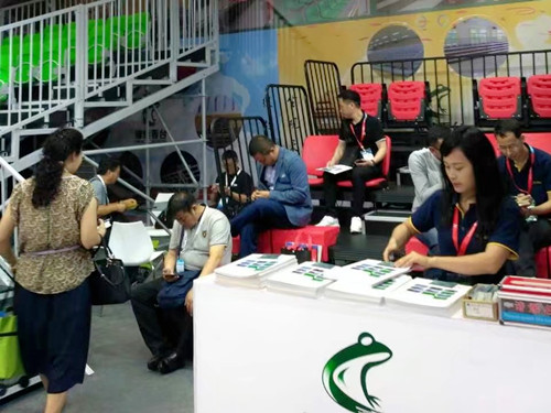 綠蛙看臺亮相2017年第35屆上海體博會