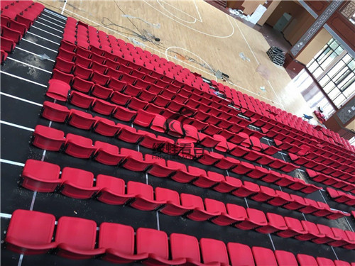 湛江市北大附屬實(shí)驗(yàn)學(xué)校16層伸縮看臺