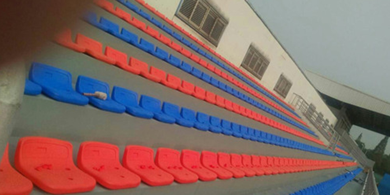 綠蛙看臺走進溫州職業技術學院體育場