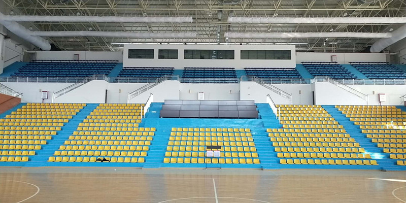 百年“韶師”搬遷至新址啦，綠蛙看臺(tái)融入體育館內(nèi)