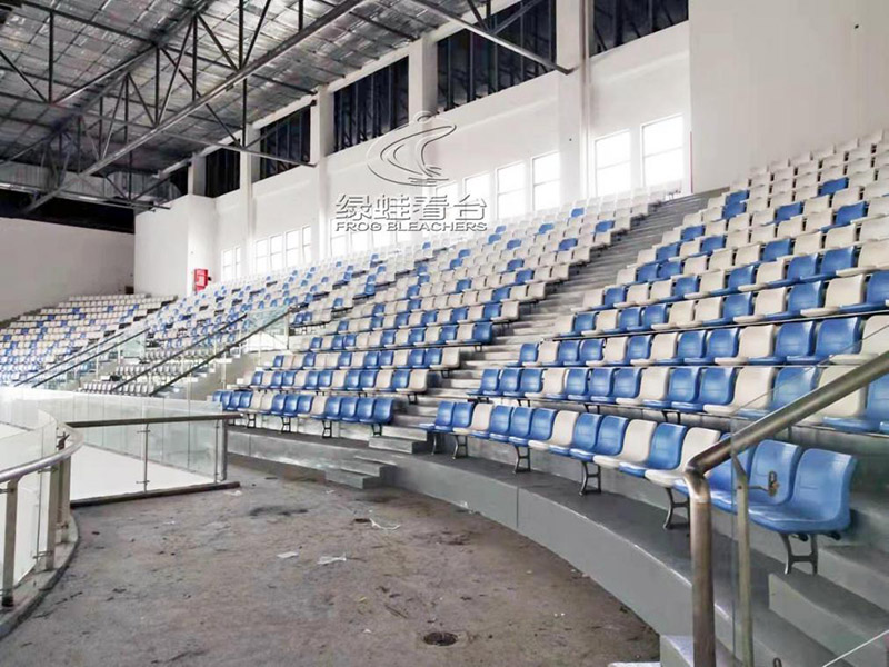 廣東金融學(xué)院清遠(yuǎn)校區(qū)體育館設(shè)計固定看臺座椅