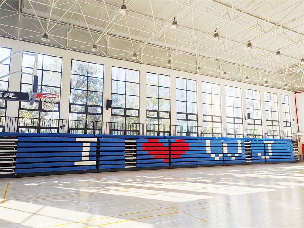 上海文建中學體育館伸縮看臺座椅項目